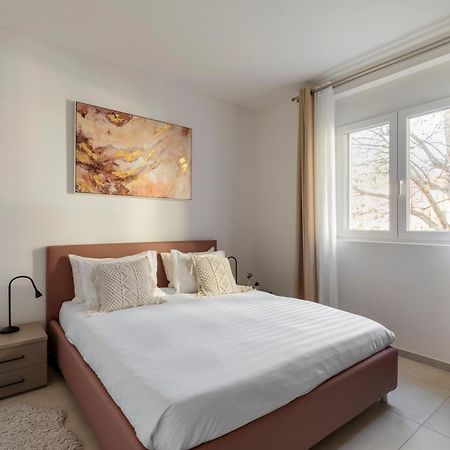 Regalia Suites - Free Parking Lugano Buitenkant foto