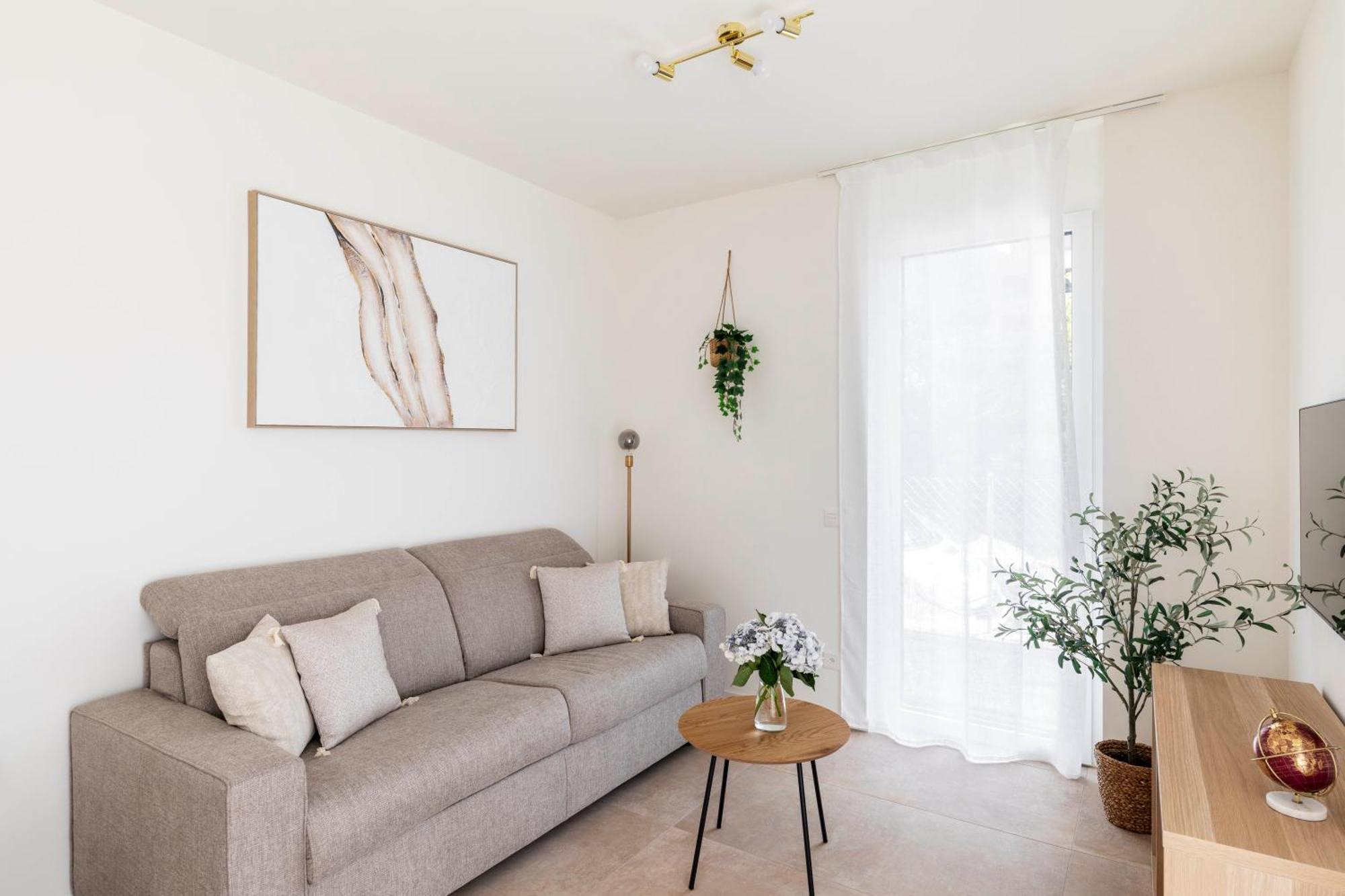 Regalia Suites - Free Parking Lugano Buitenkant foto