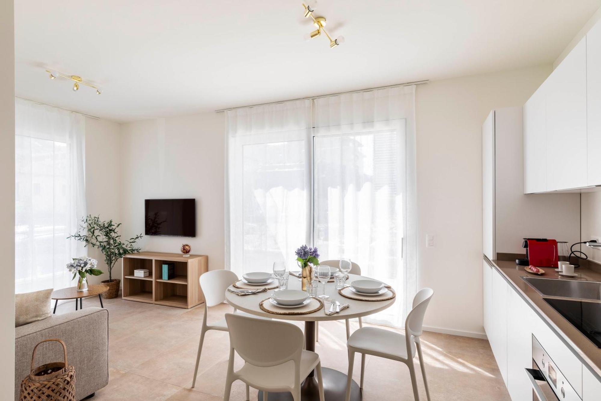 Regalia Suites - Free Parking Lugano Buitenkant foto