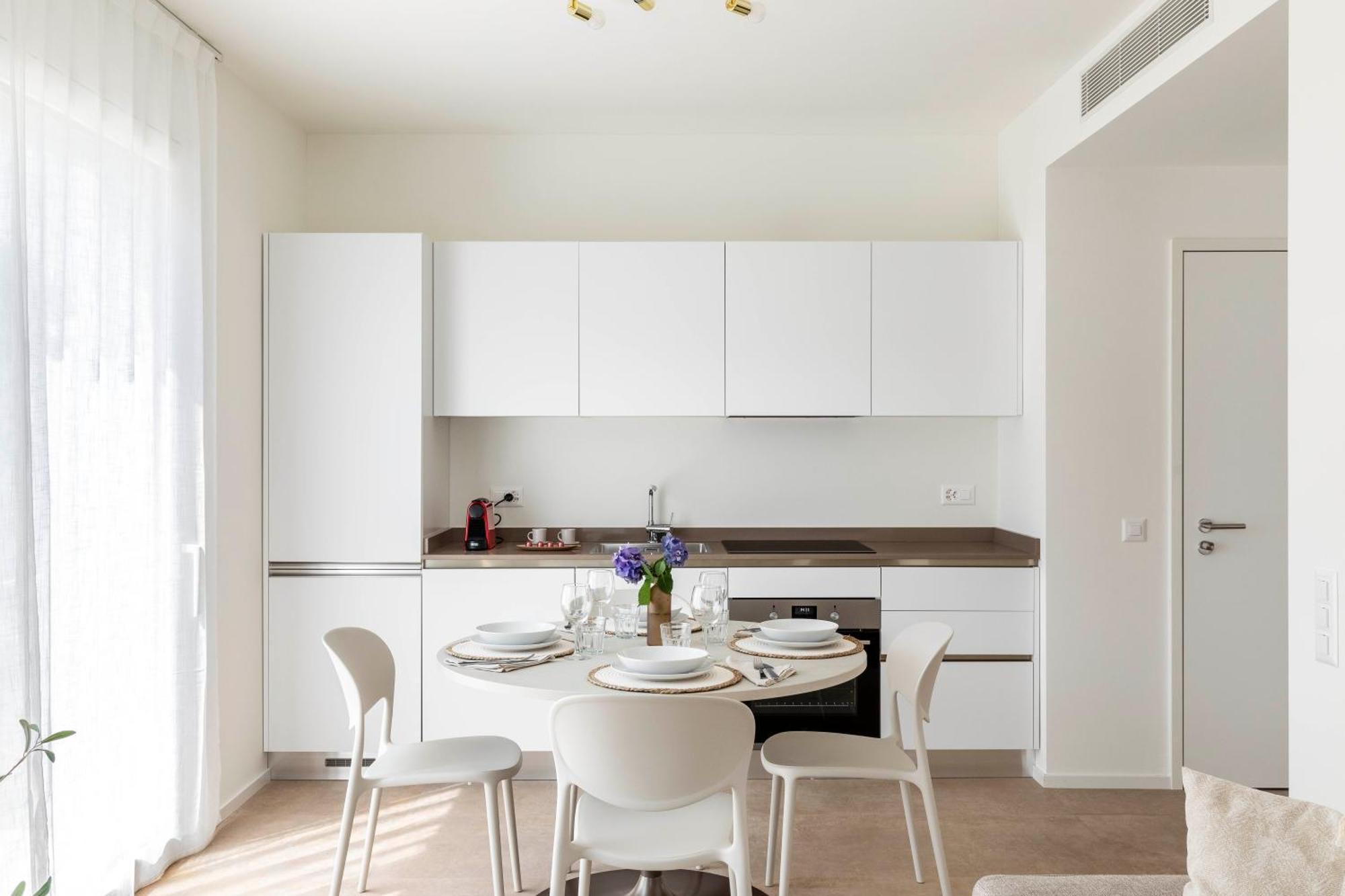 Regalia Suites - Free Parking Lugano Buitenkant foto