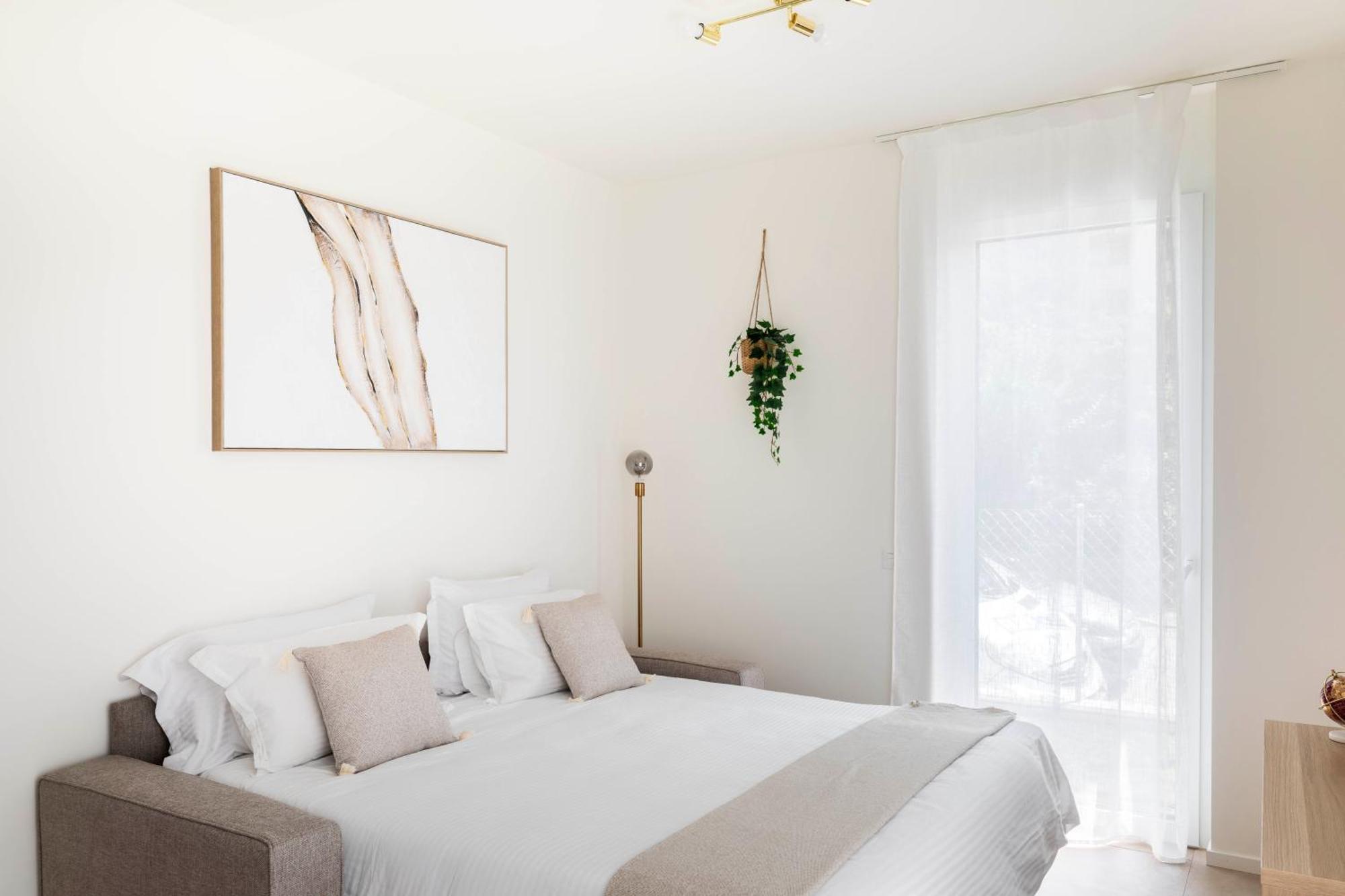 Regalia Suites - Free Parking Lugano Buitenkant foto