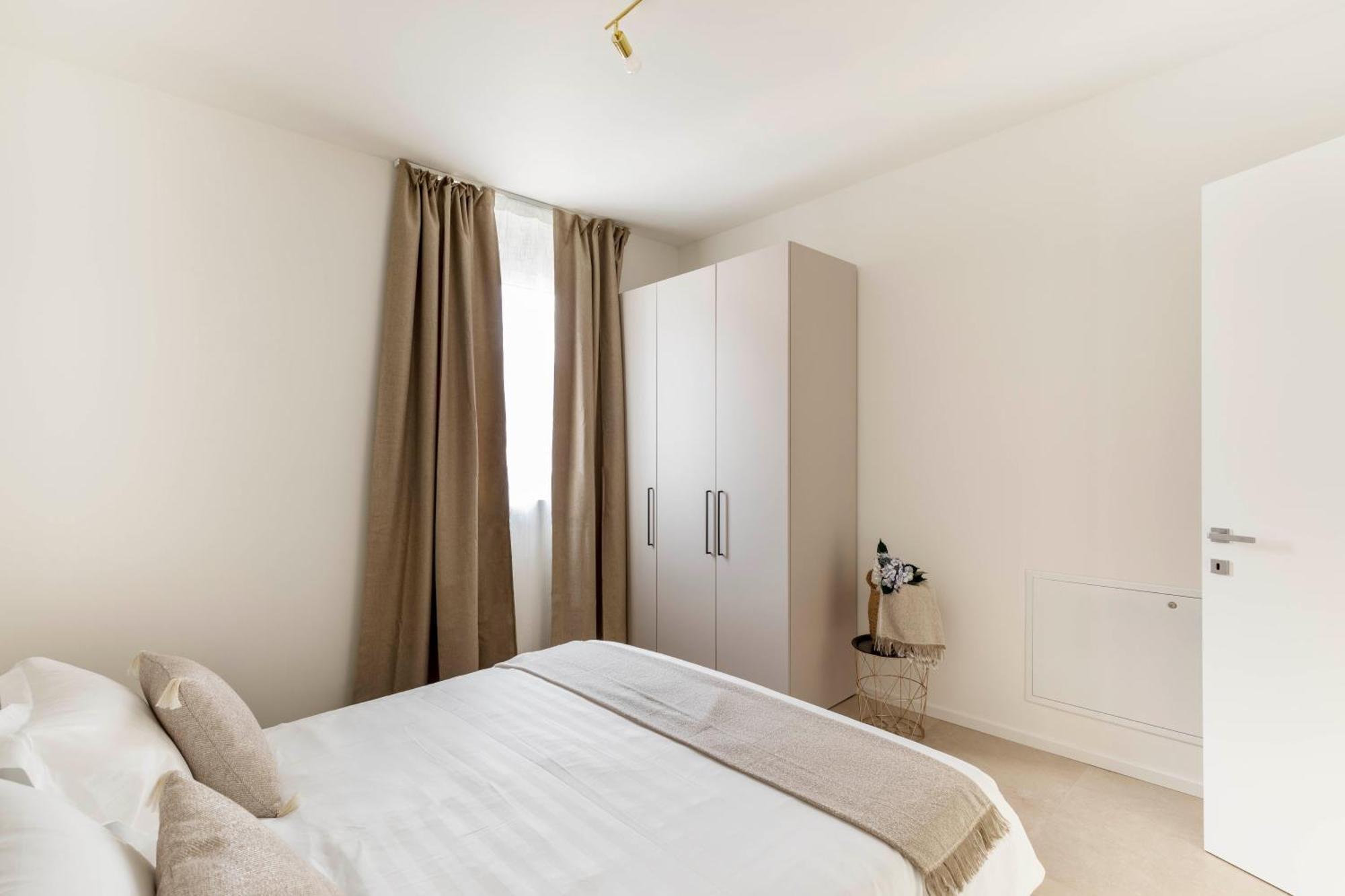 Regalia Suites - Free Parking Lugano Buitenkant foto