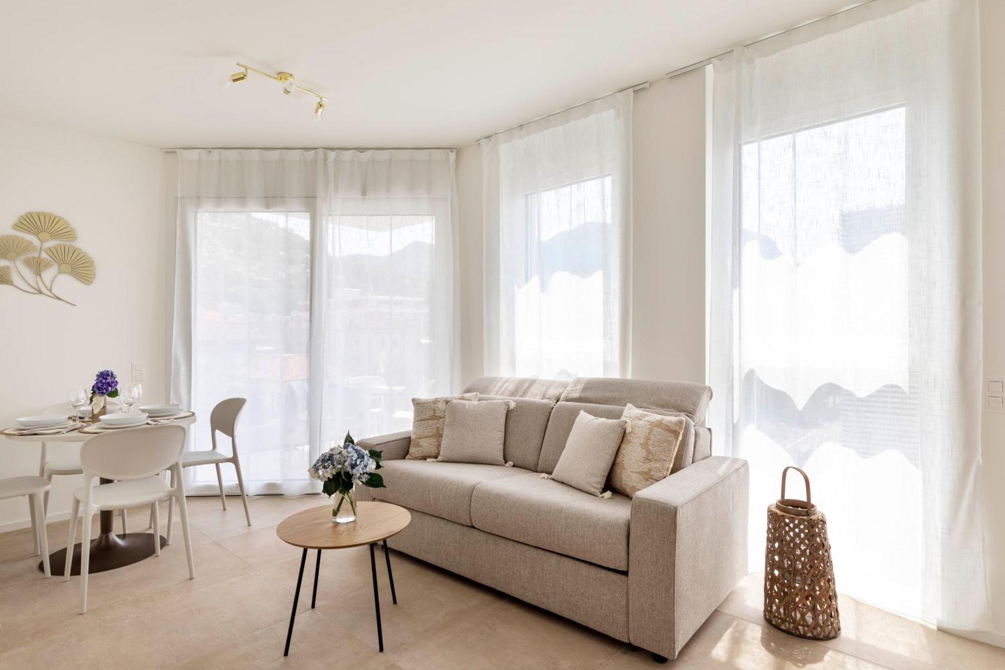 Regalia Suites - Free Parking Lugano Buitenkant foto