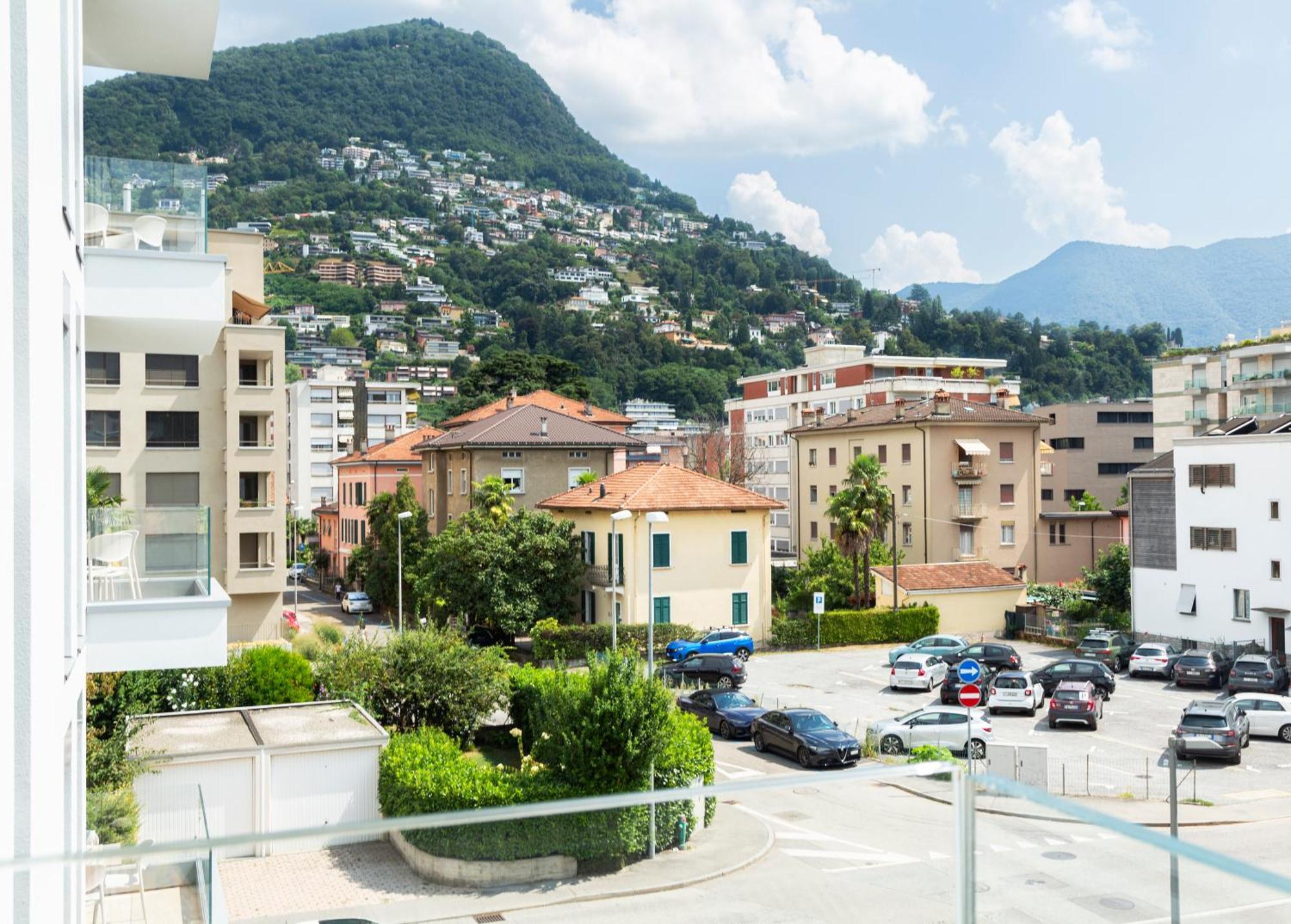Regalia Suites - Free Parking Lugano Buitenkant foto